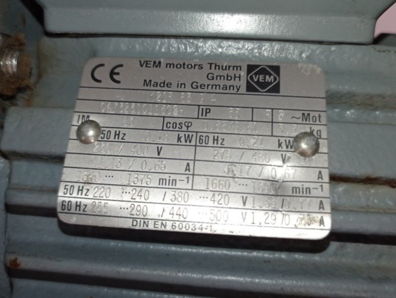 NASTRO TRASPORTATORE LINEARE A TAPPETO MOTORIZZATO