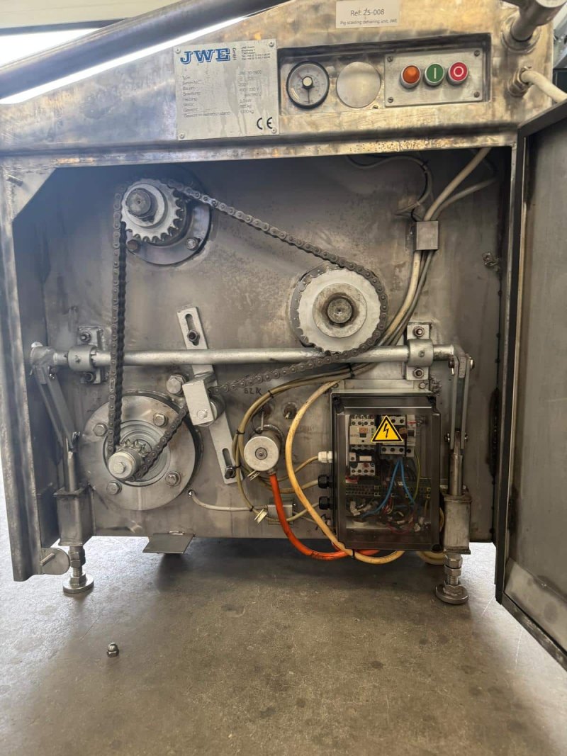 Pig scalding and dehairing unit – JWE