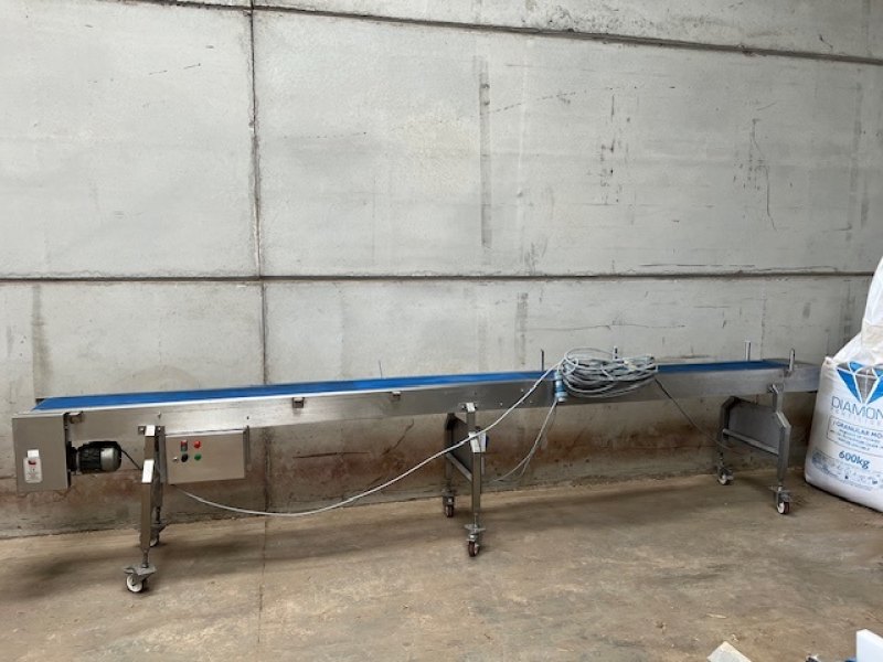 Conveyor 4.5m Long x 240mm
