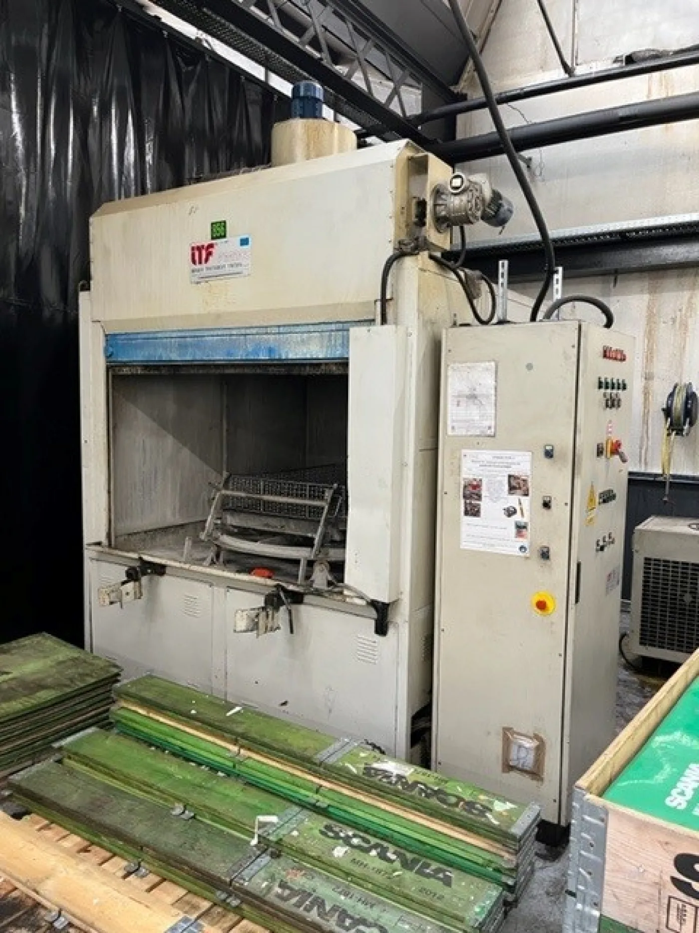 Washing Machine ITF CR140/2 - 3