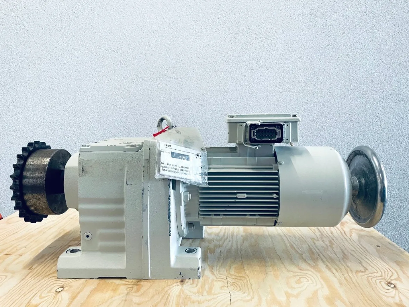 SEW-EURODRIVE Elektromotor R87DT100L4BMG/HR/TF/AS - 1