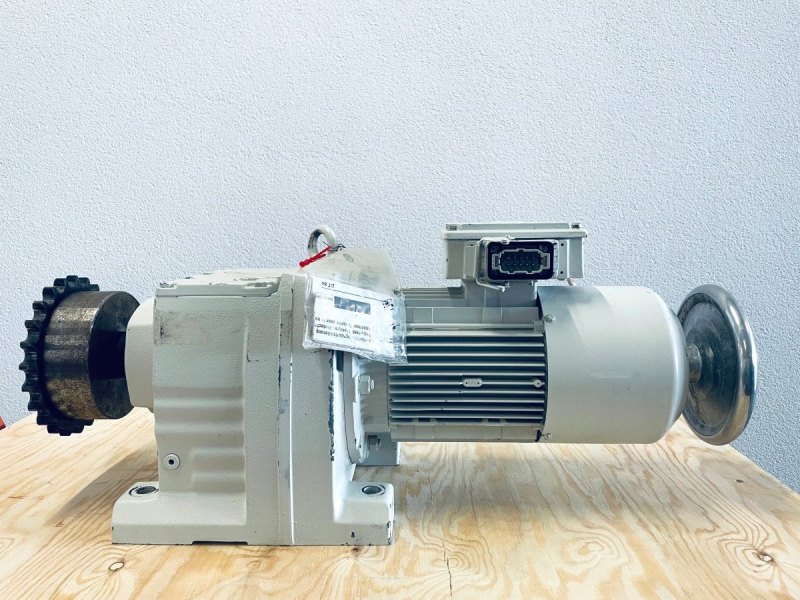 SEW-EURODRIVE Elektromotor R87DT100L4BMG/HR/TF/AS