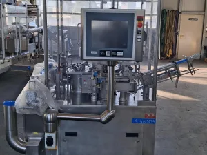 Inova Pharma Systems VSM1221 Spritzen-Abfüll- und Verschließanlage