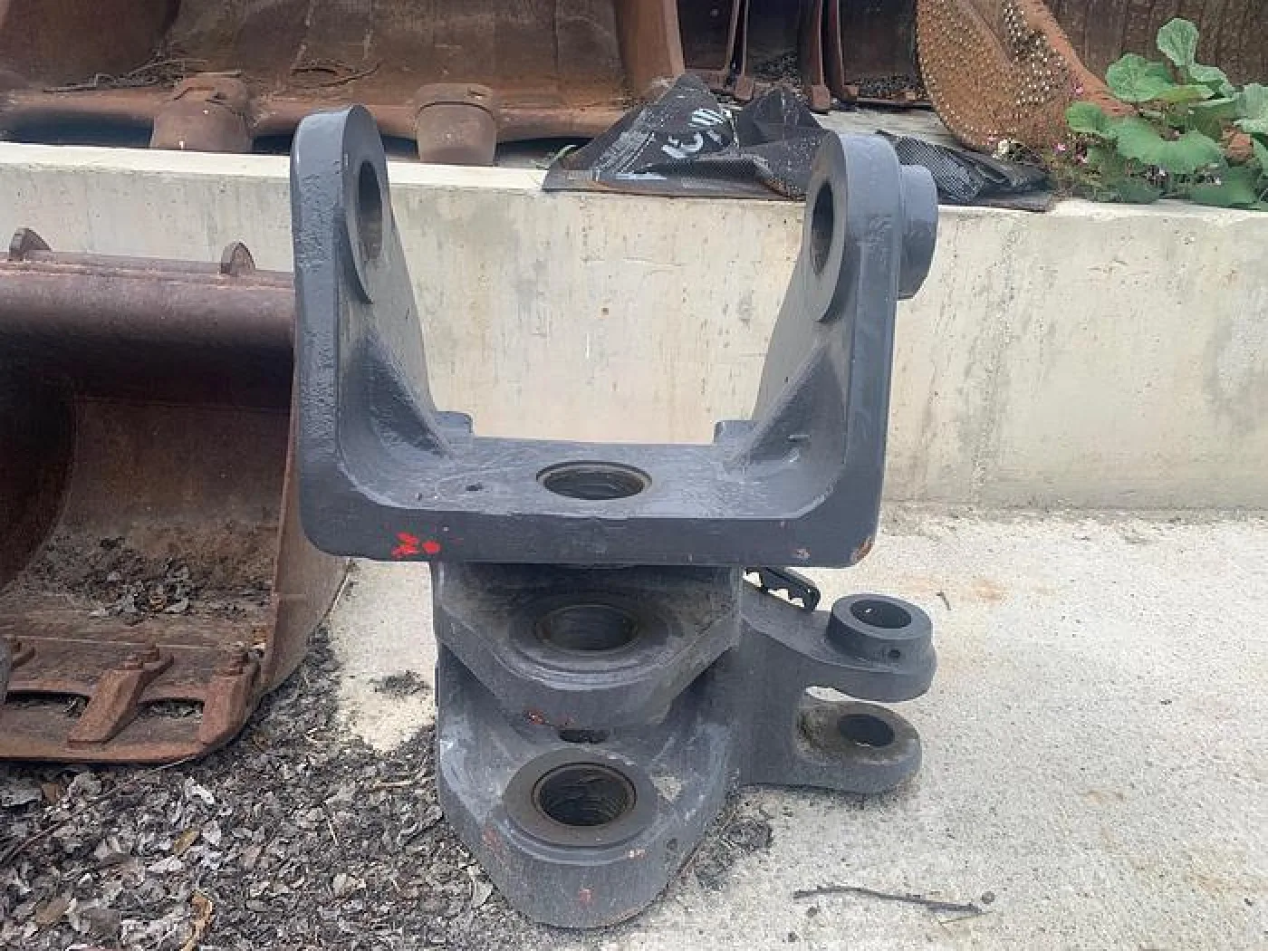 Volvo Stütze / Knickgelenk / Anbaubock passend zu Volvo ECR88 - 4
