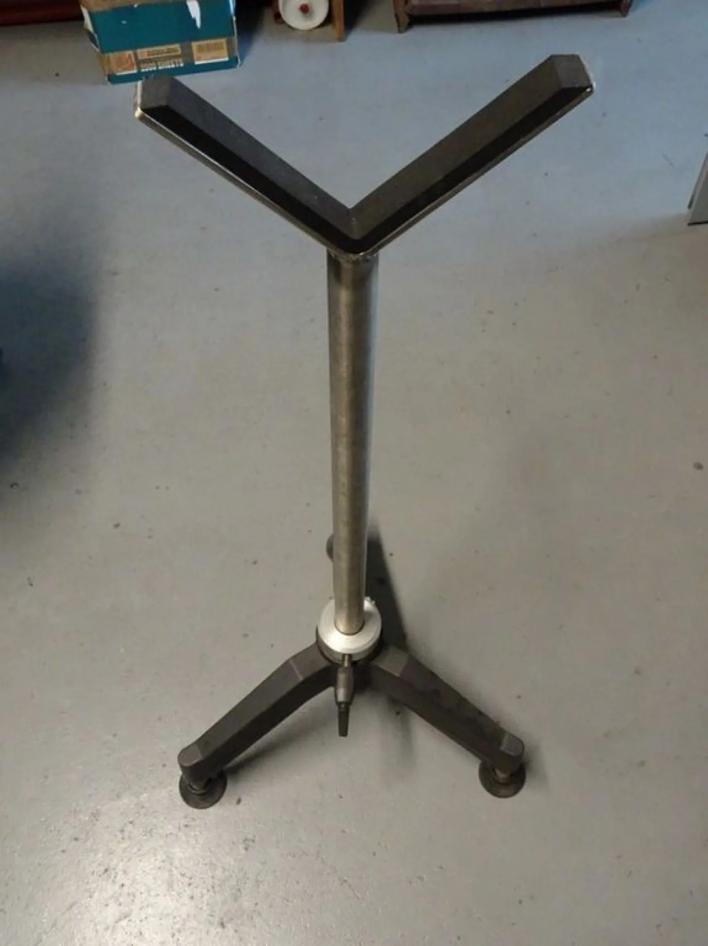 TRIPOD/STAND FOR EXTRACTABLE SHAFT MIXER, NEW EQUIPMENT - 1