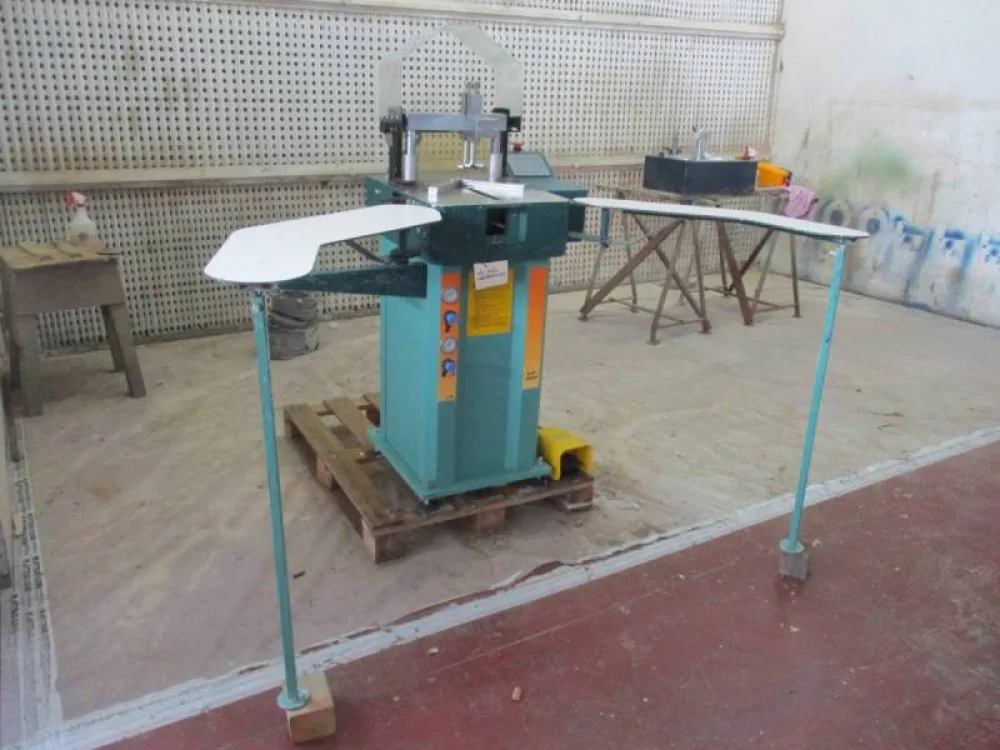 Aggraffatrice Elettronica Motta Brevetti mod. Aut 2000