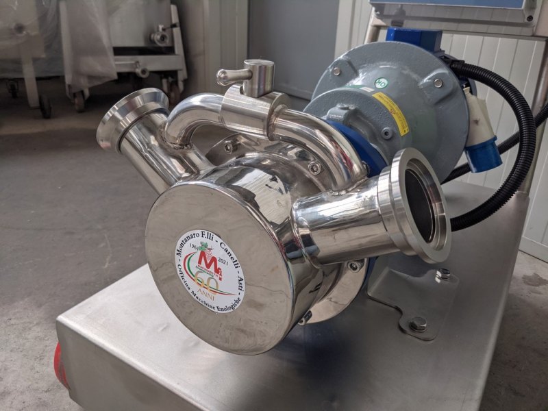 PUMP – ELECTRIC PUMP IN STAINLESS STEEL WITH FOOD NEOPRENE IMPELLER MOD. EURO 60 WITH INVERTER 220/380 VOLT NEW MACHINE