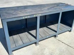 Bancada de trabalho de ferro