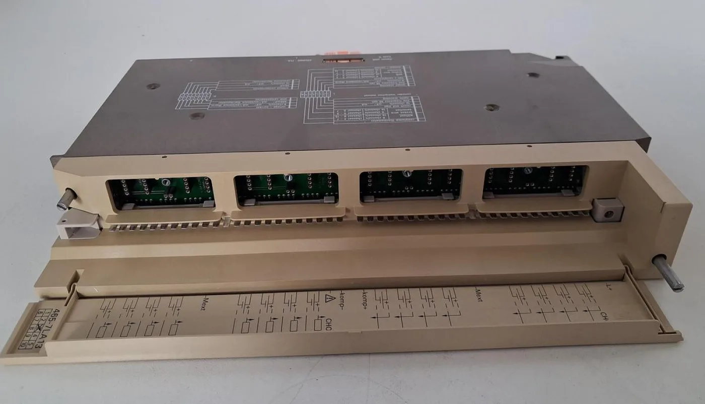 Siemens SIMATIC S5 6ES5 465-7LA13 Analog Input Module - 1