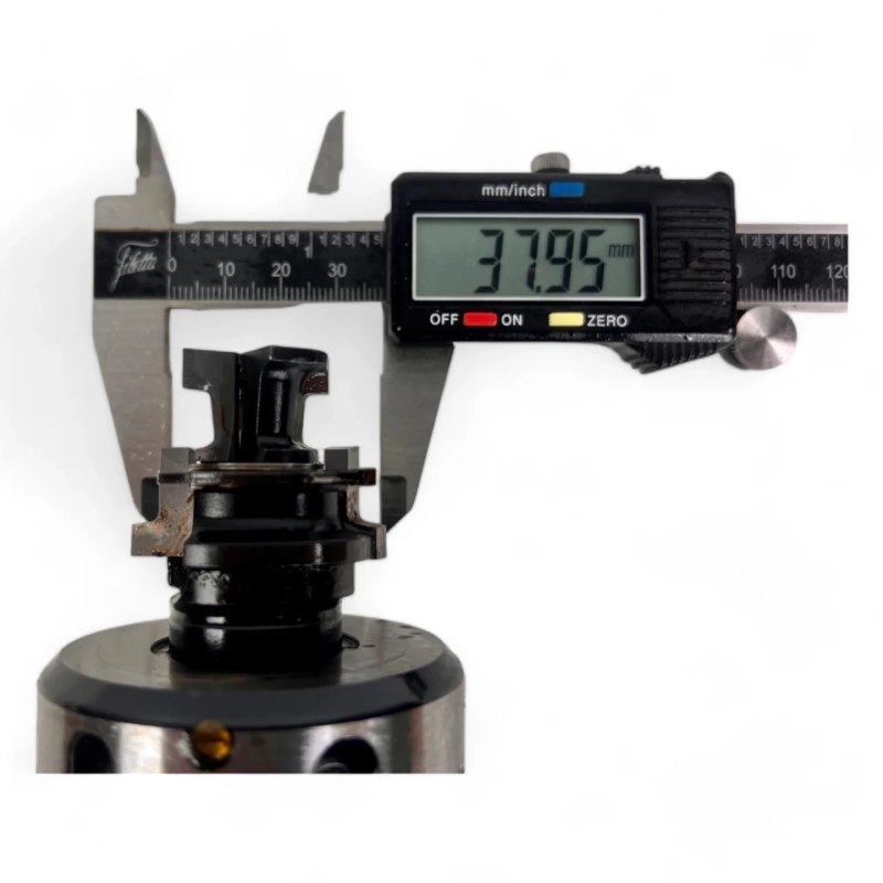 HSK 63 F Spannzangenfutter mit Spannzange und HW Multiprofilfräser D=30 L= 37 mm