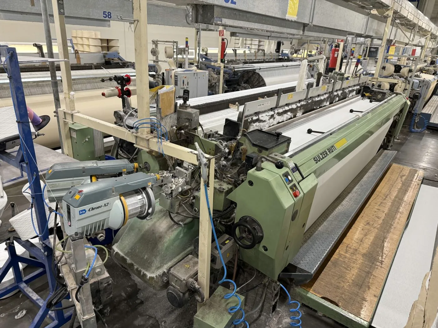 5x Sulzer - P7100 B 360 N2 EP Q D1 projectiel weefmachine - 3
