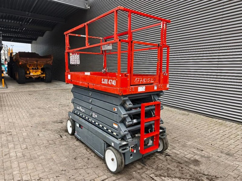 Skyjack SJIII 4740 Full Electric 2 Pieces!