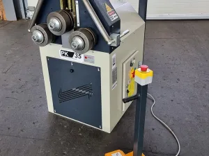 Profilbiegemaschine mit manueller Walzenzustellung PK 35