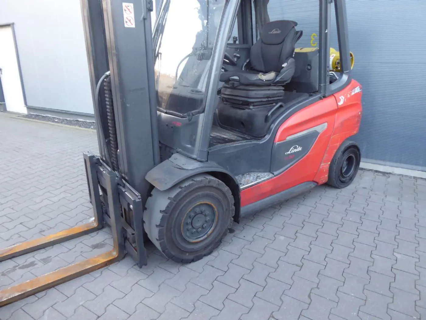 Linde H30T-01 - 2