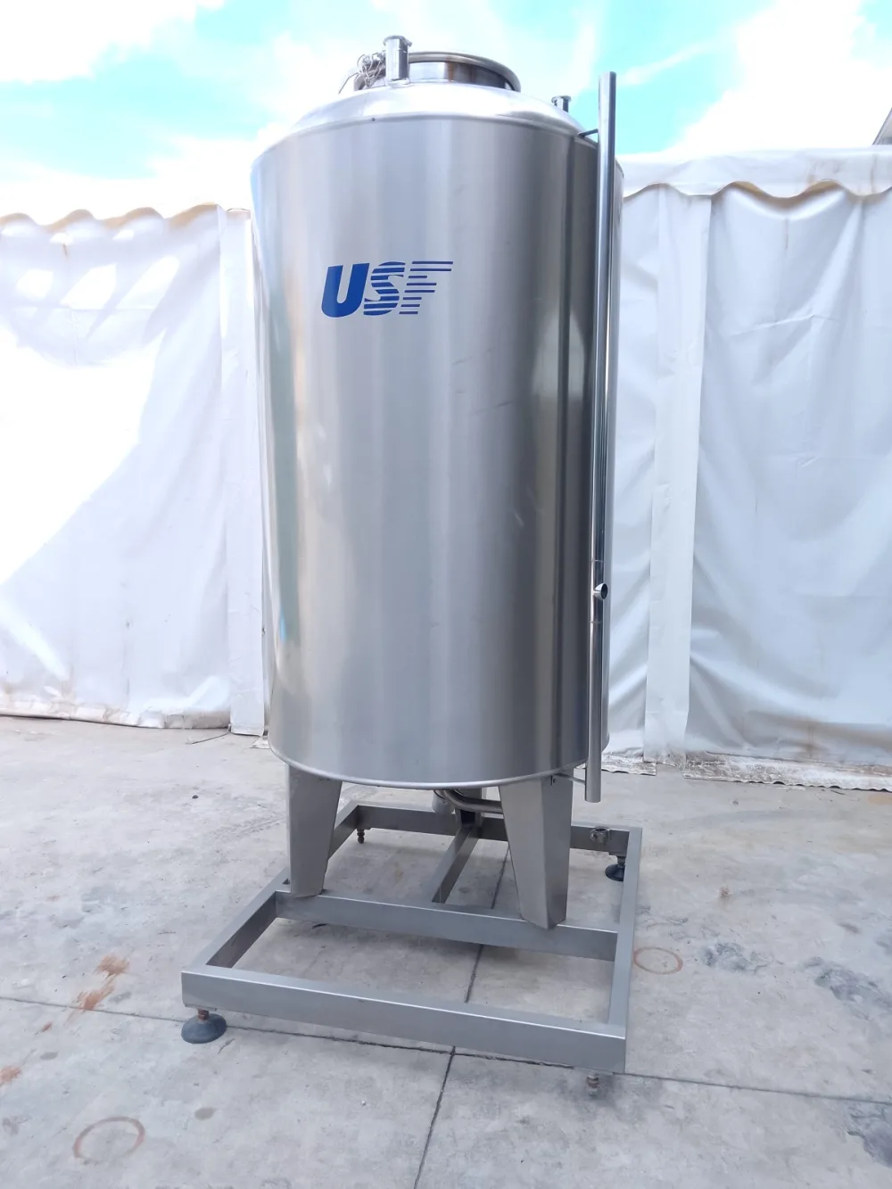 SERBATOIO IN ACCIAIO INOX INCAMICIATO 1000L – USF