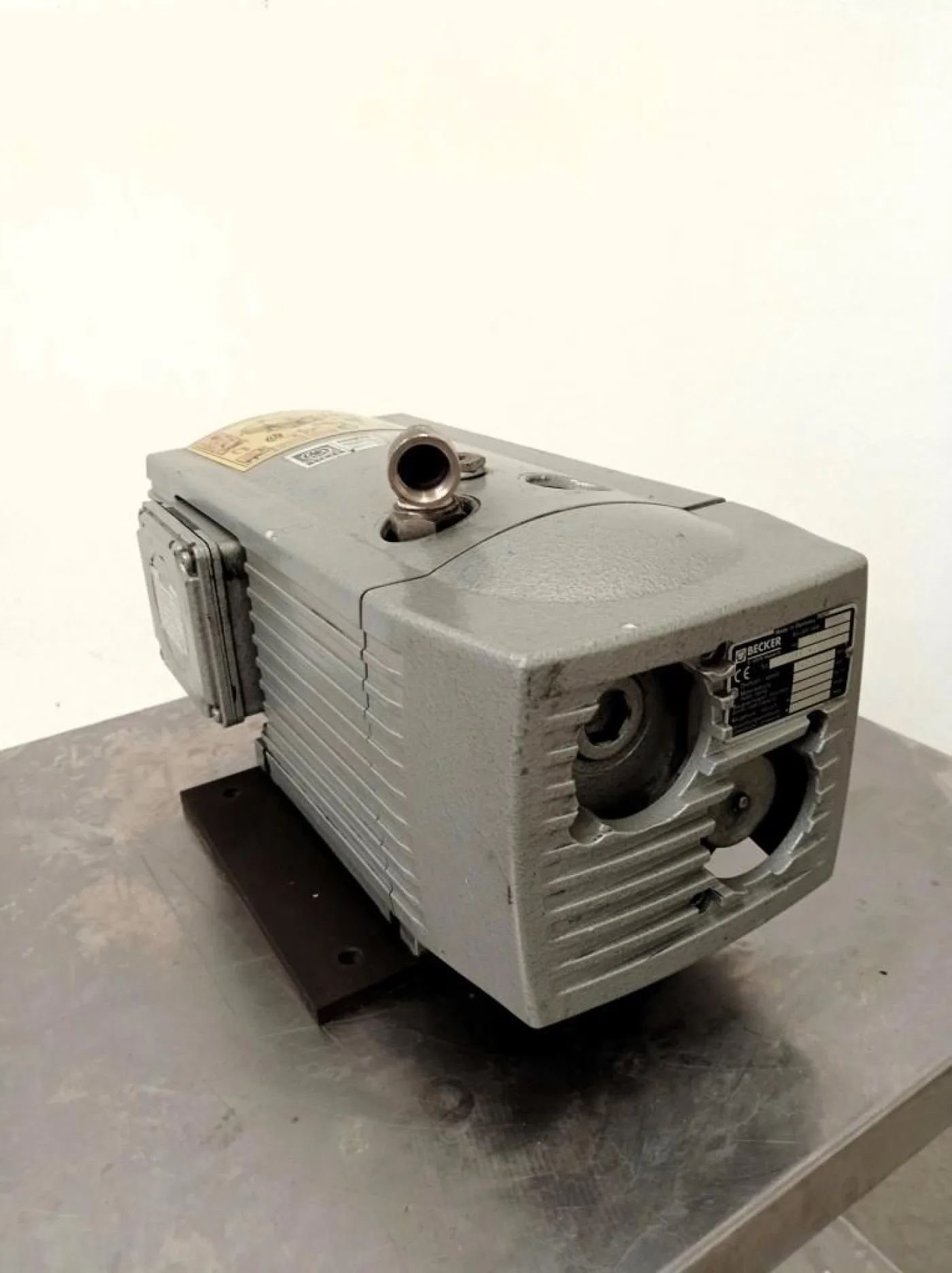 POMPA DA VUOTO – BECKER – MOD. VT 4.10 - 5