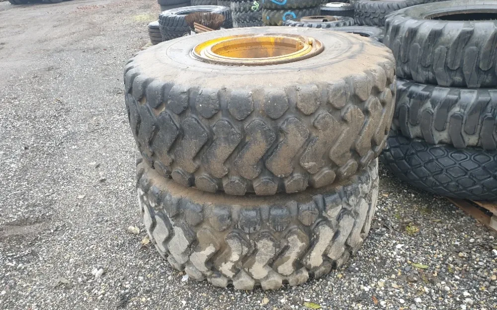 Felge mit Reifen für JCB Radlader