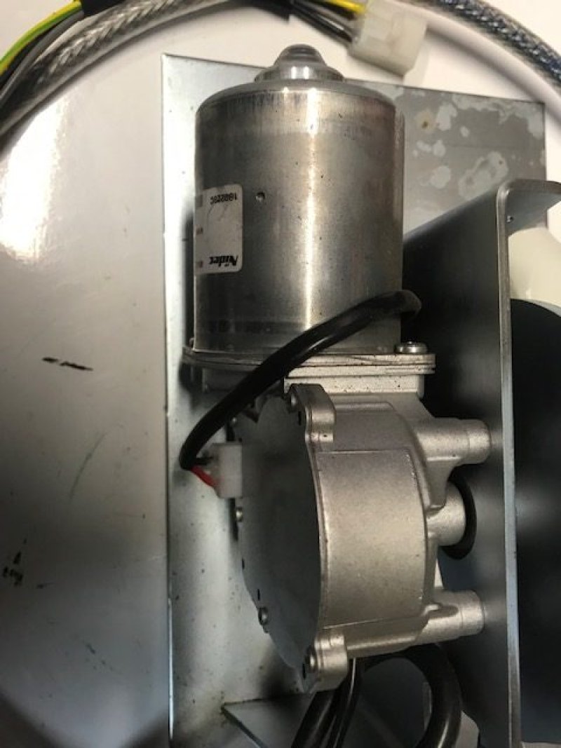 Logic Multifeeder sheep snacker Motor replacement LMF215-31