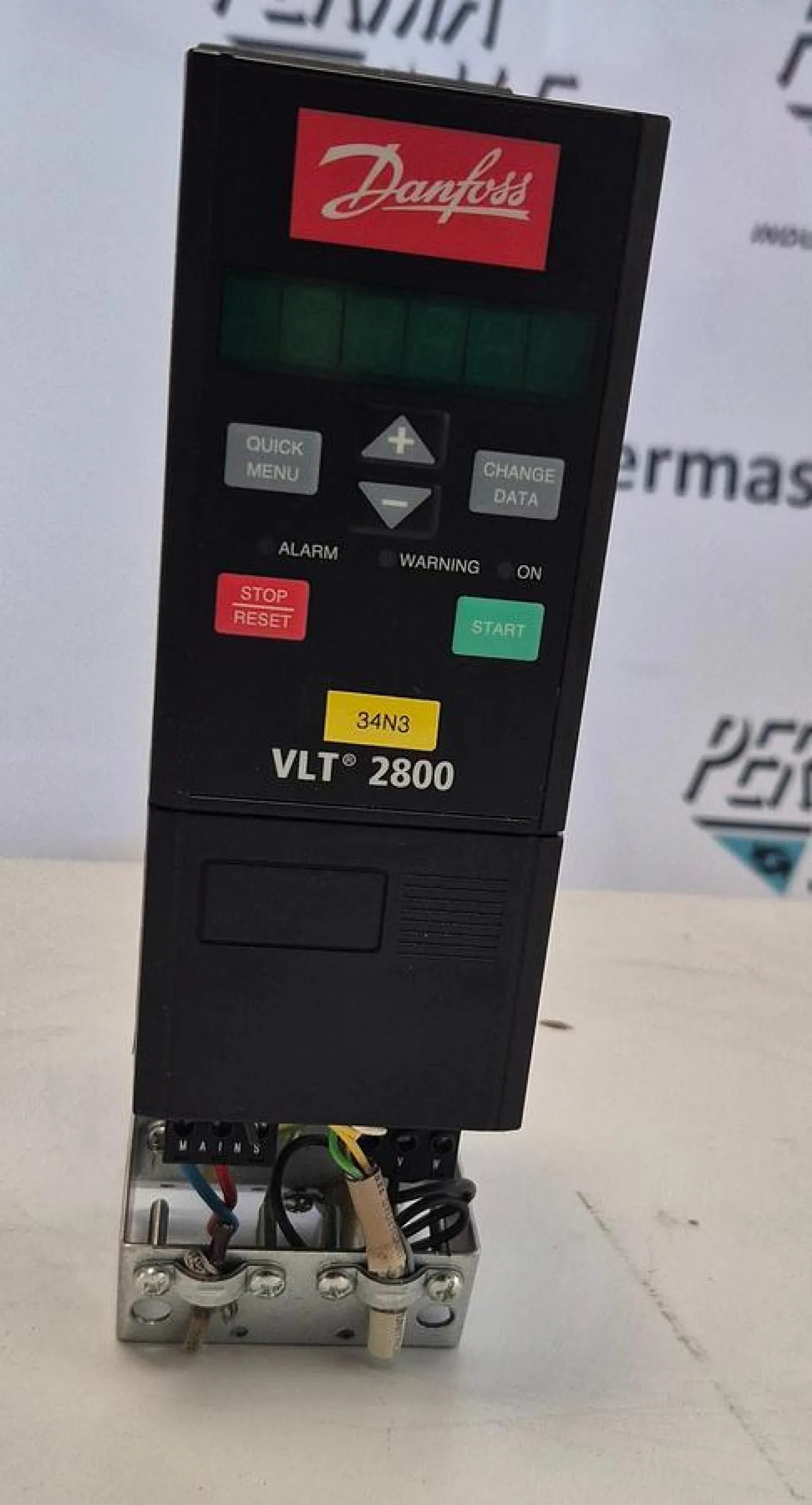 Danfoss Frequenz Umrichter - VLT2803PS2B20STR1DBF00A00C0 - 4