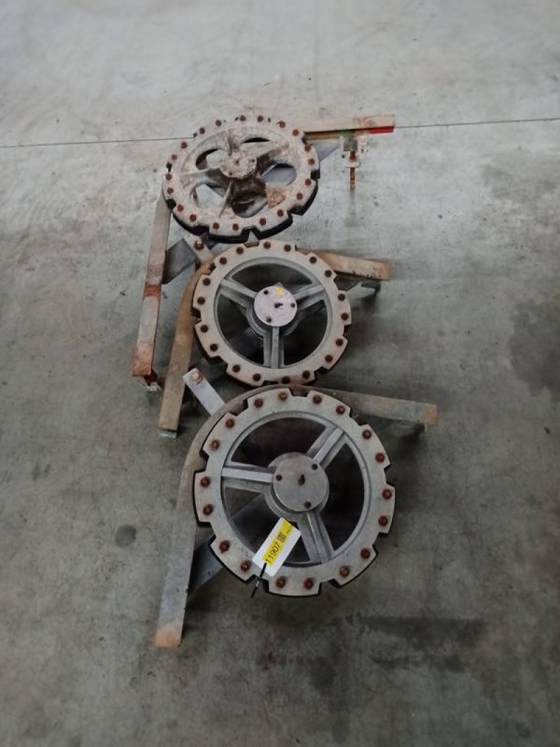 Dirty line conveyor
