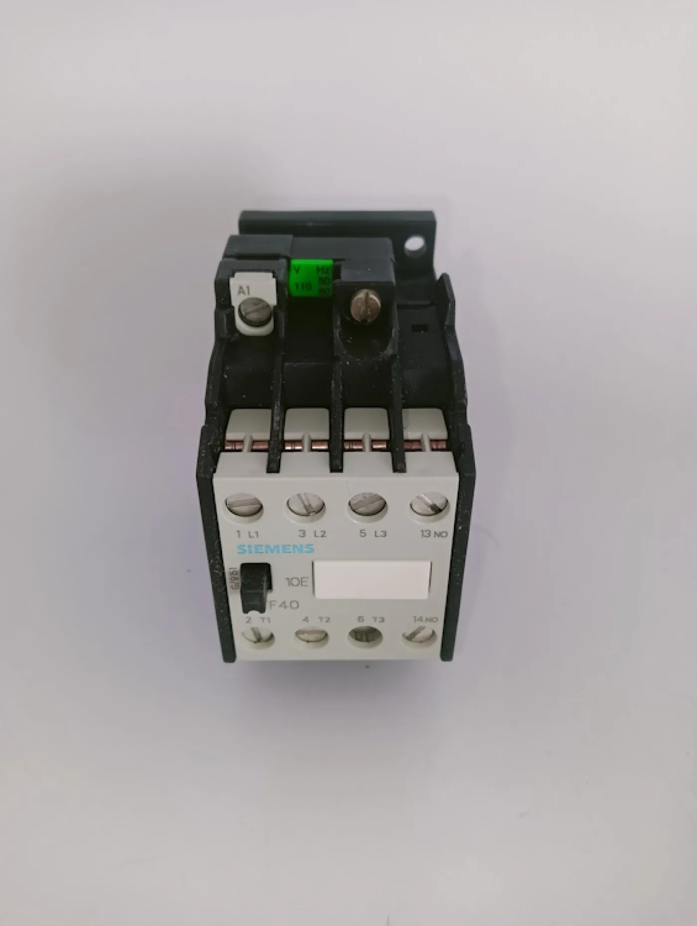Siemens Schütz Nr. 3TF40 10-0AG2 - 1