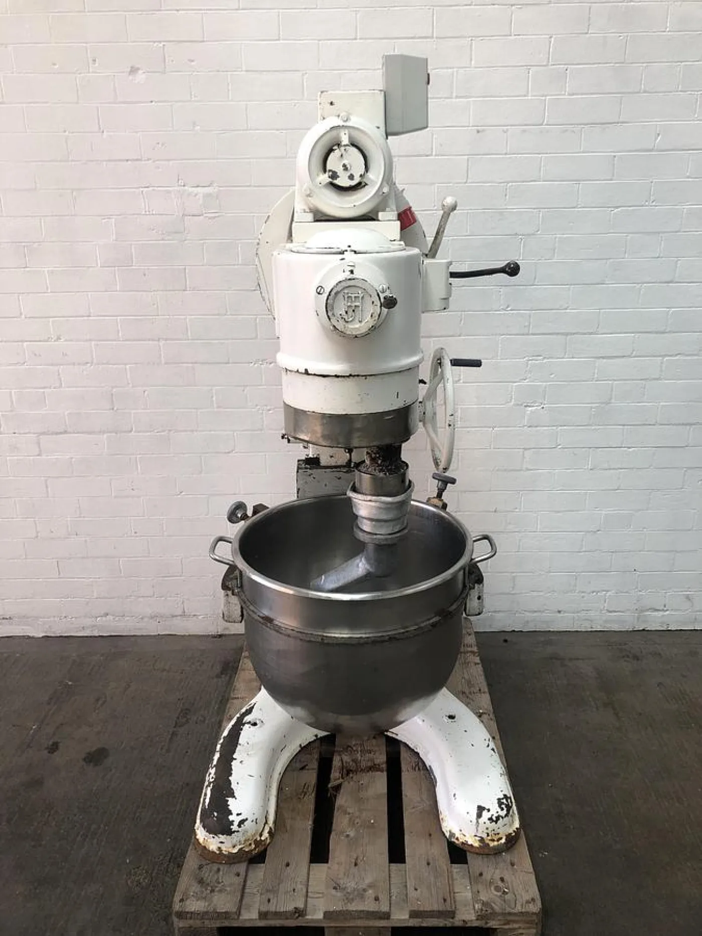 John Hunt 80Ltr Planetary Mixer with Stainless Steel Bowl and Dough Hook - 1