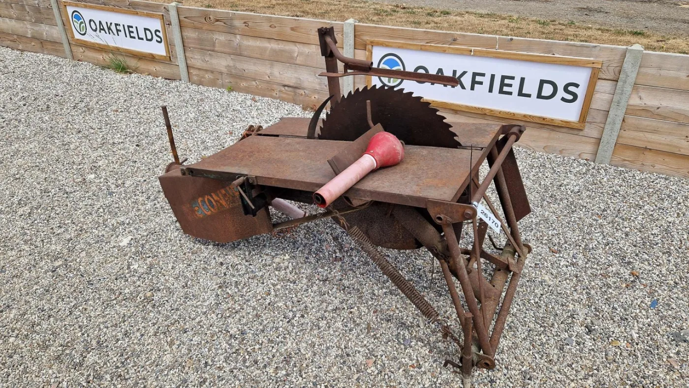 McConnell Linkage Mounted Sawbench - 1