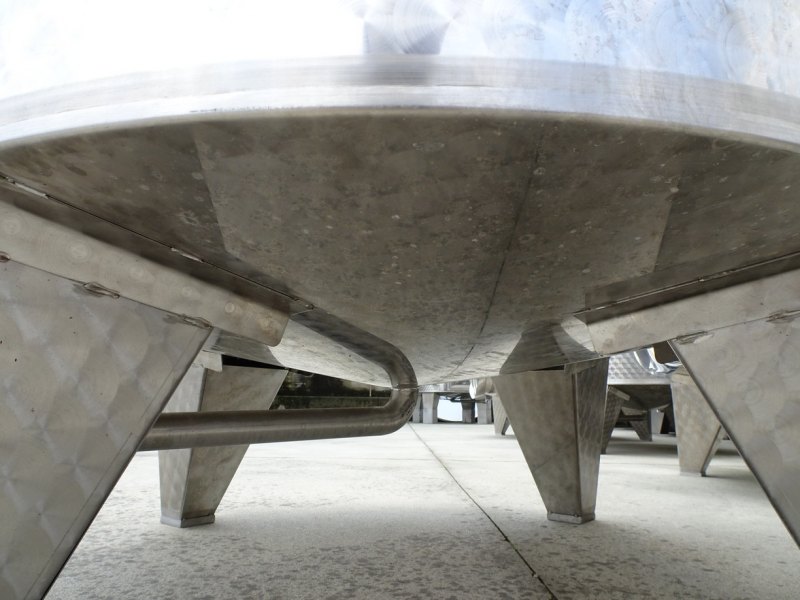 STAINLESS STEEL TANKS CAPACITY LITERS 5000 STORAGE MODEL CONICAL BOTTOM NEW EQUIPMENT