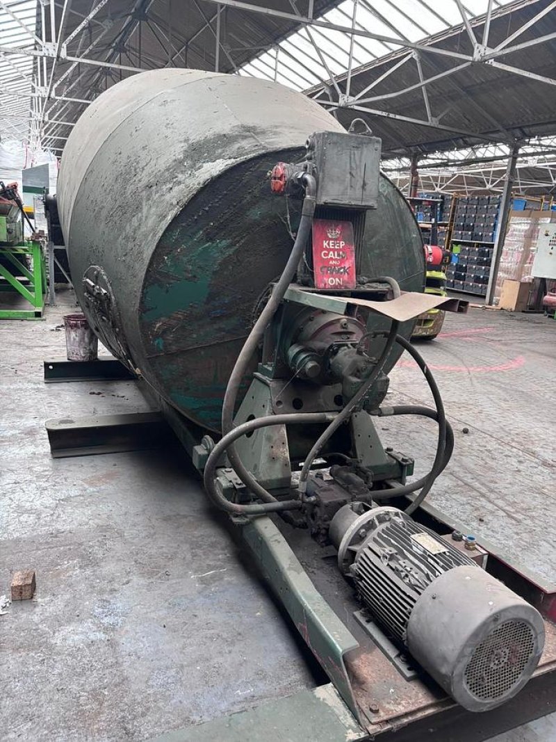 Large Electric Drive Yard Mixer