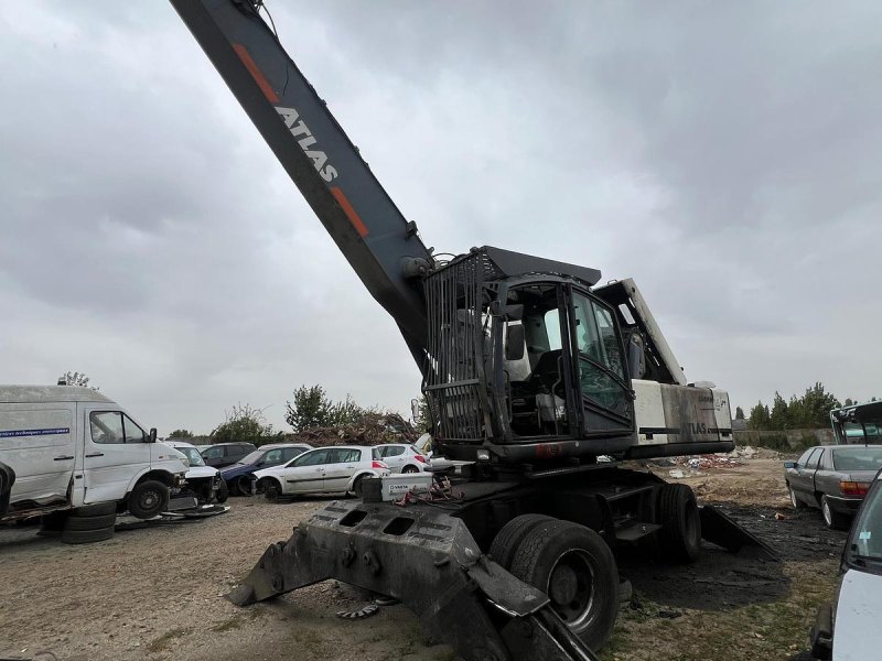 2012 Atlas 350 MH Material Handler