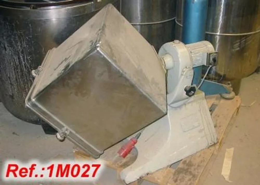 MEZCLADOR DE DADO DE 100L APROX.