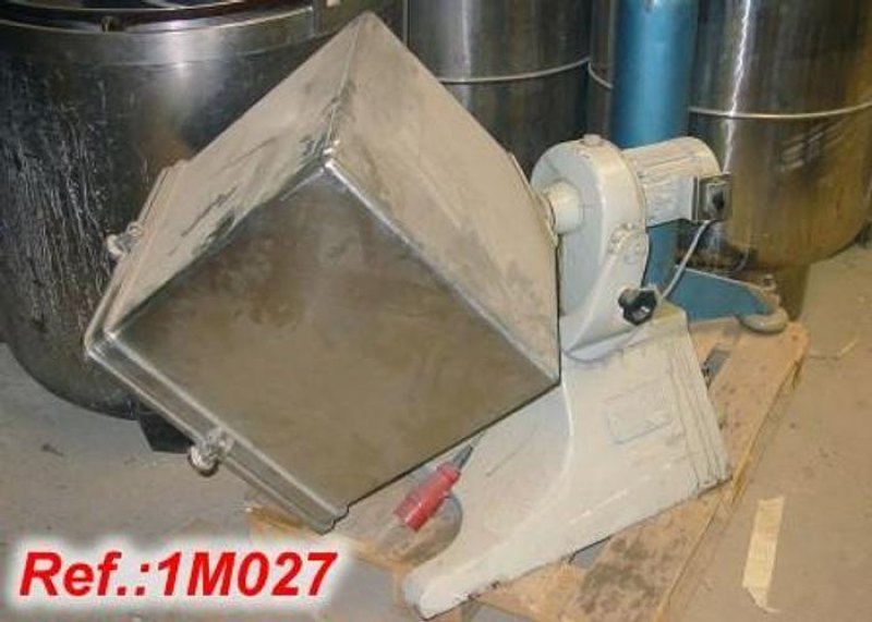 MEZCLADOR DE DADO DE 100L APROX.