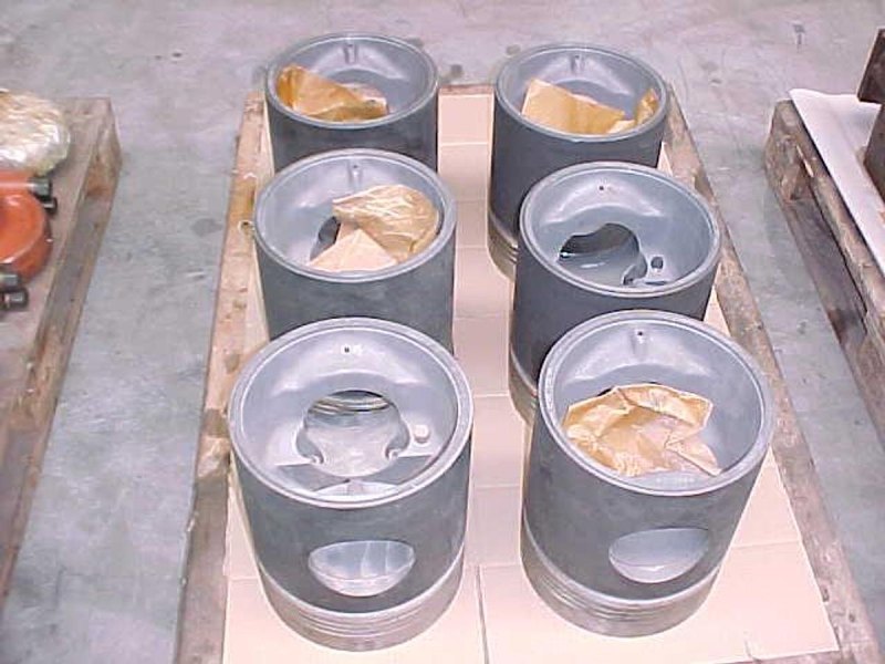 PISTON DEUTZ BV6M628 NEW