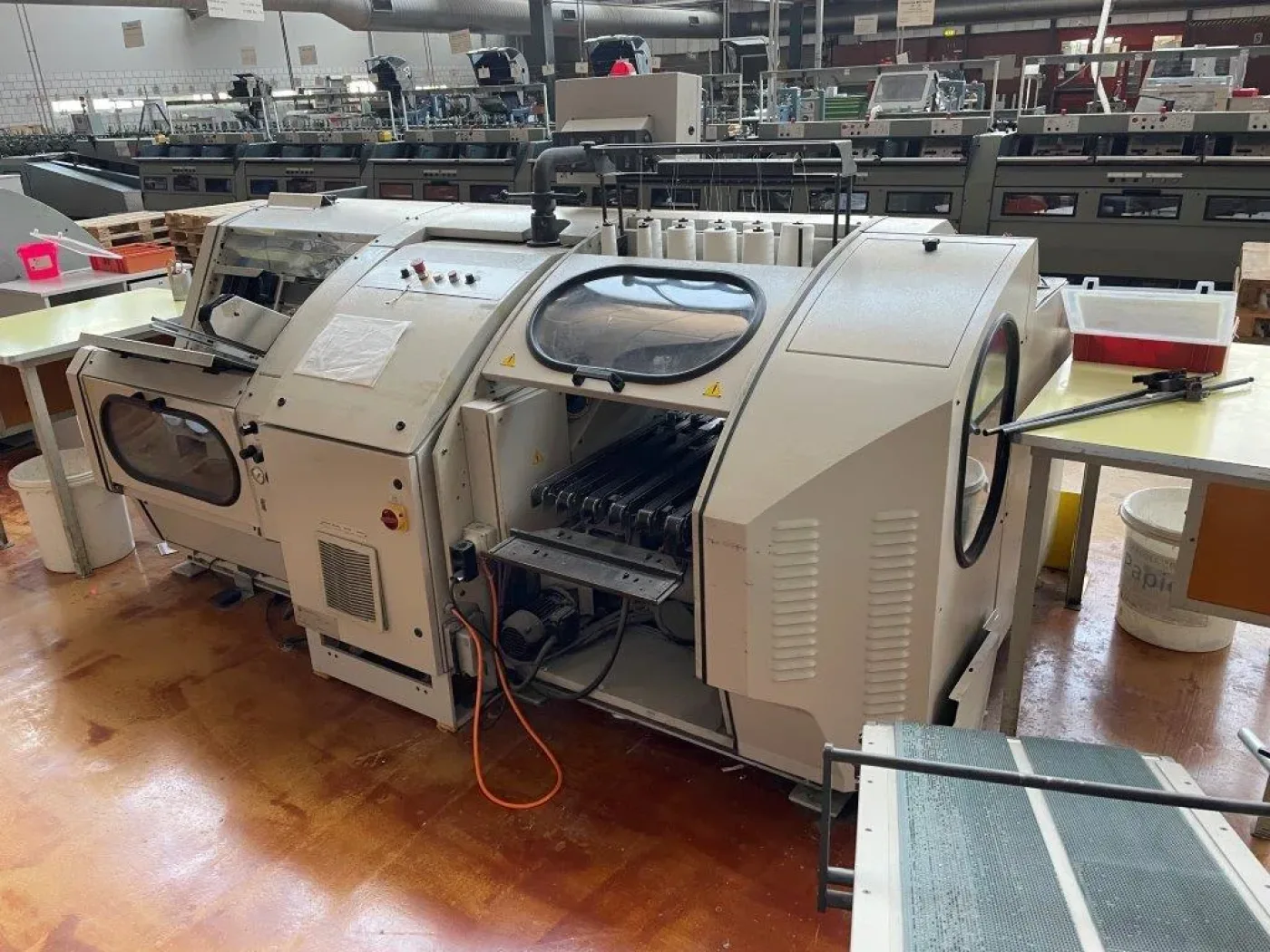 Meccanotecnica Aster 220 SA sewing machine - 3