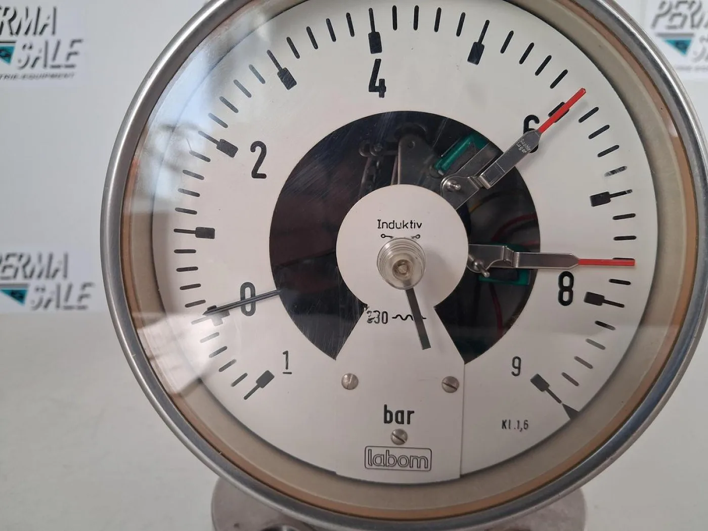LABOM NG160 Pressure Gauge 0–9 bar DN160 with Inductive Contact - 3