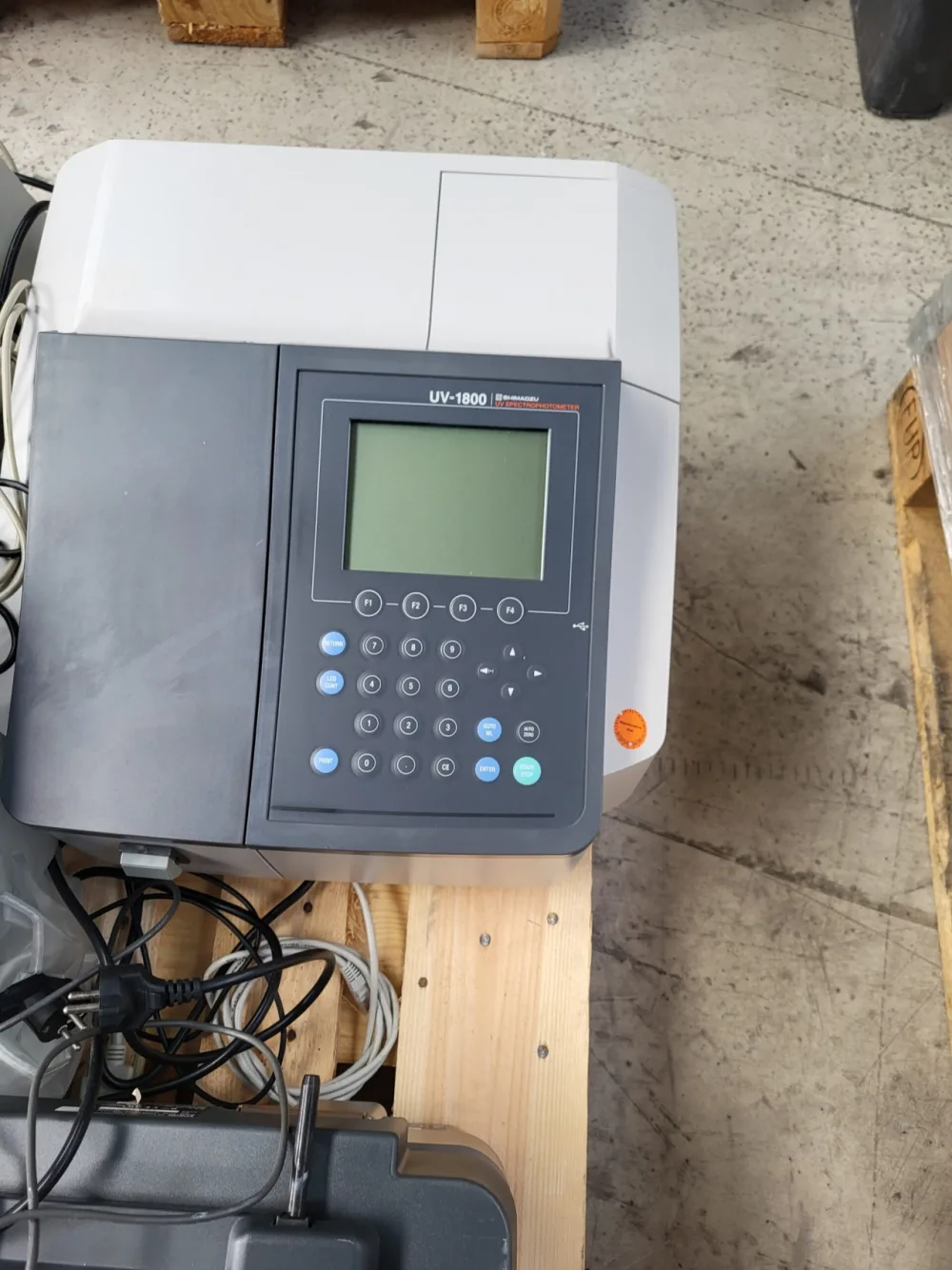 New arrival Shimadzu UV-1800 spectrophotometer