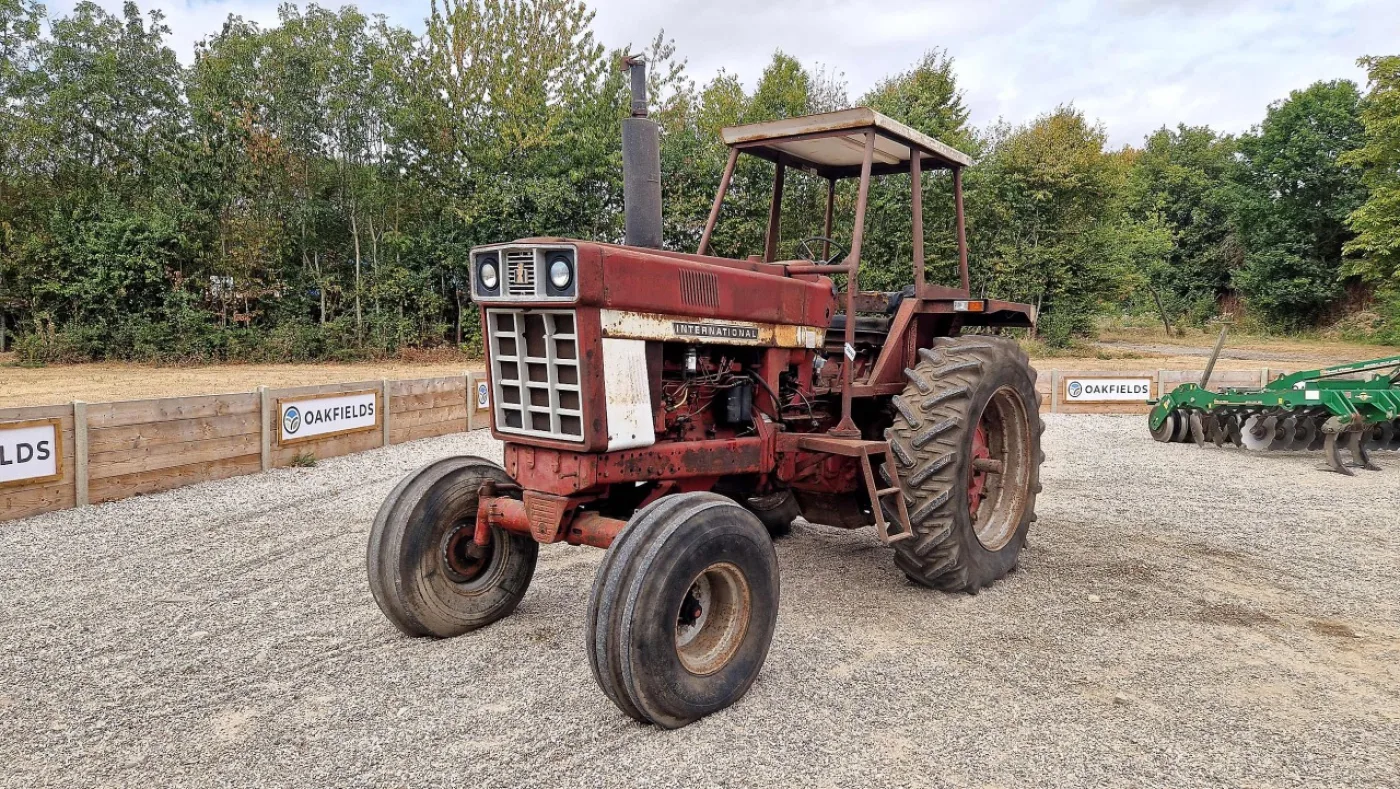 1971 International 966 2WD Tractor - 1
