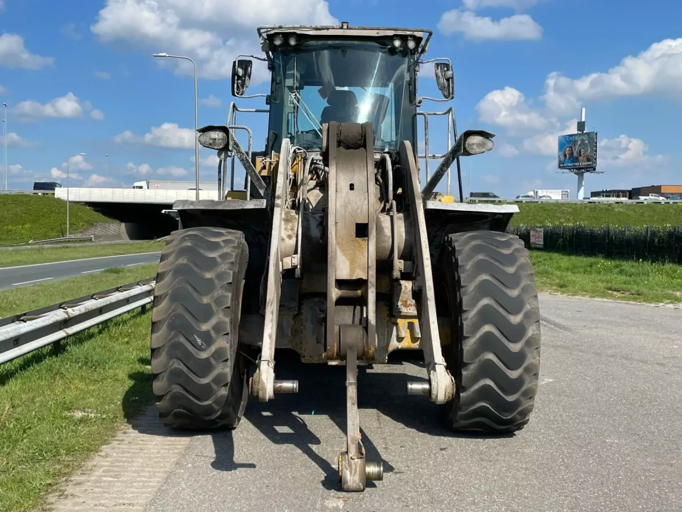 Caterpillar 950M - 8