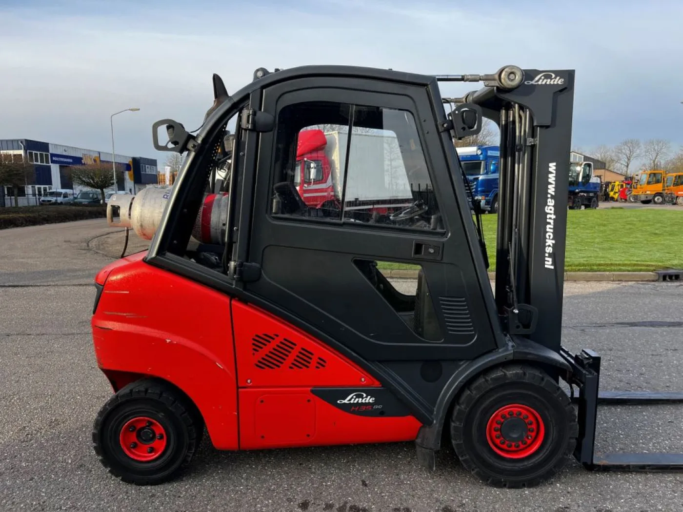Linde H35T-02 - 1