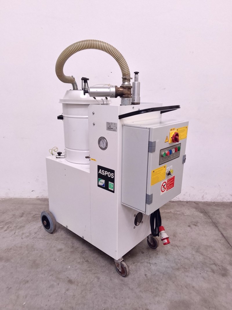 ASPIRATORE INDUSTRIALE PER POLVERI – NILFISK – MOD. A43