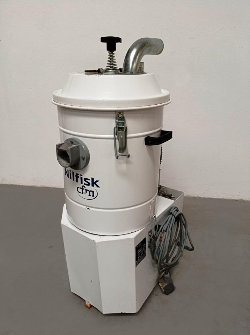 ASPIRATORE INDUSTRIALE PER POLVERI – NILFISK CFM – MOD. 3151