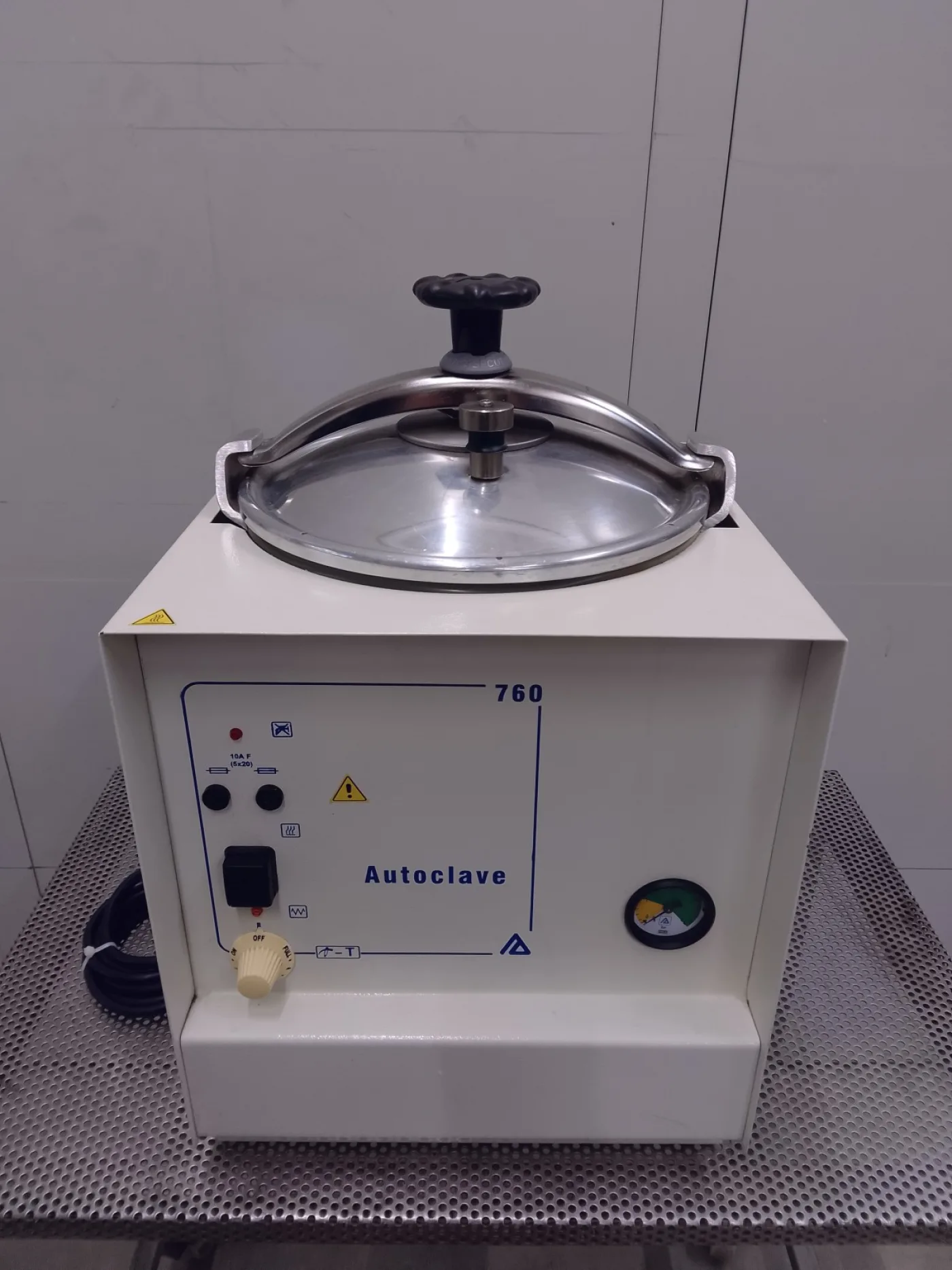 AUTOCLAVE DA BANCO DA 15 LT – ASAL – MOD. 760 - 1