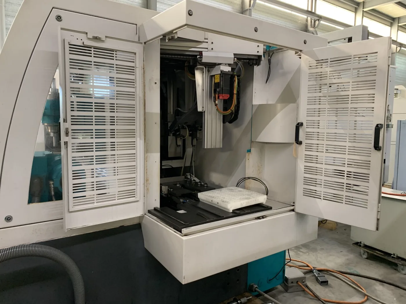 AFFUTEUSE CNC SCHNEEBERGER TYPE GEMINI DMR - 8