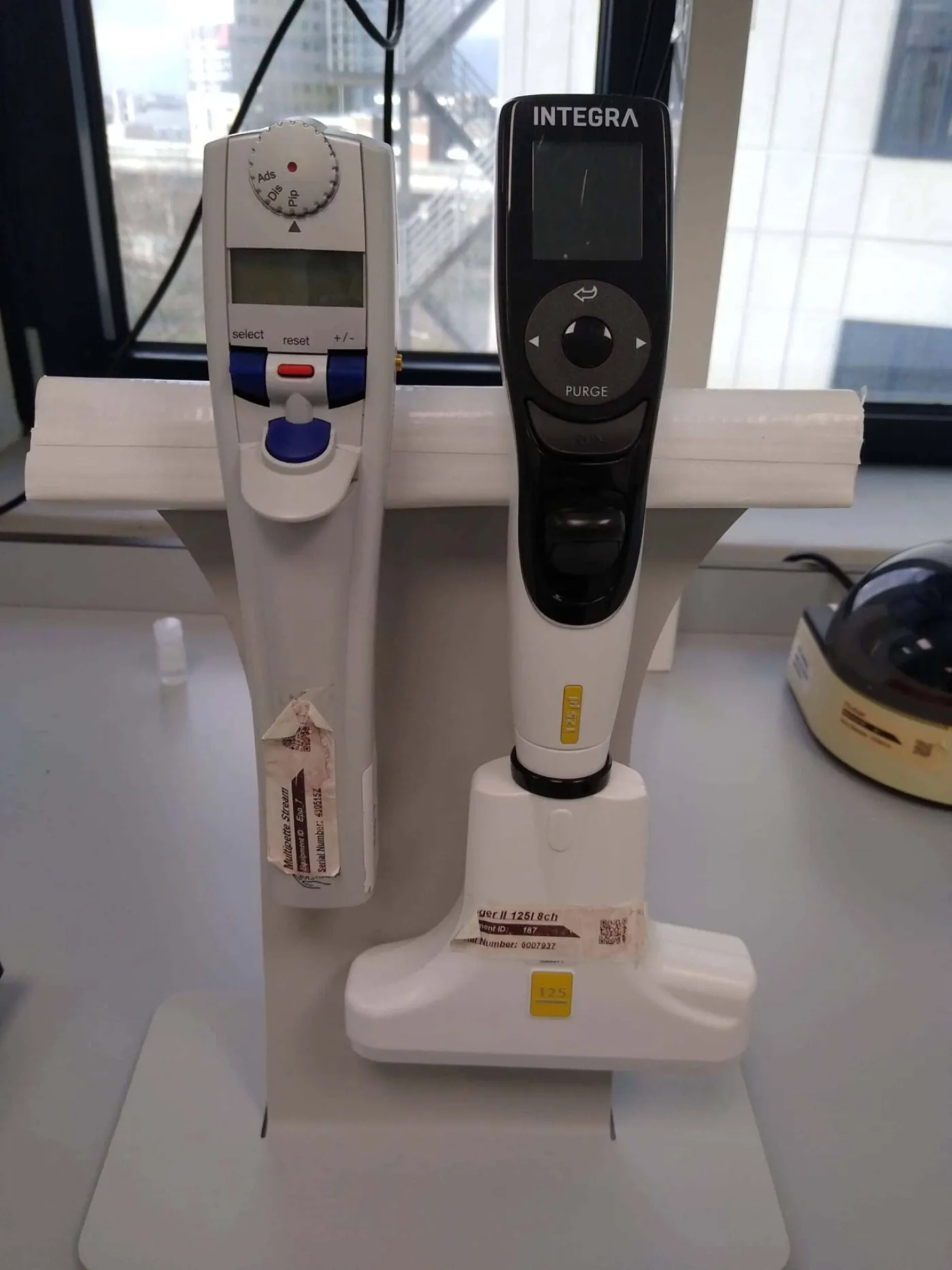 Set van Integra Repeater and Multichannel Pipet - 1