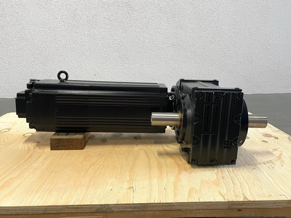 SEW-EURODRIVE Elektromotor F67CMPZ100L/BY/HR/KY/AK1H/SBB