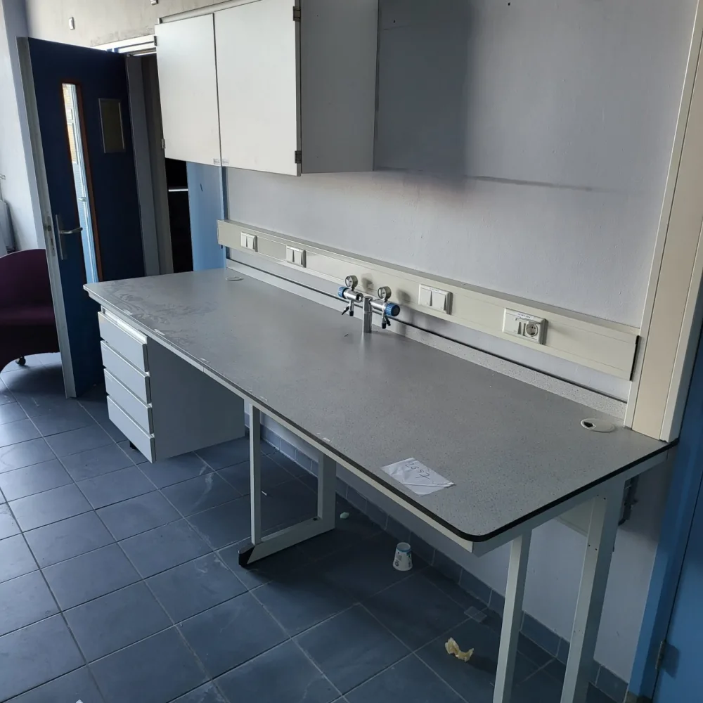 2057 - Used S+B Laboratory wall table (260 cm)