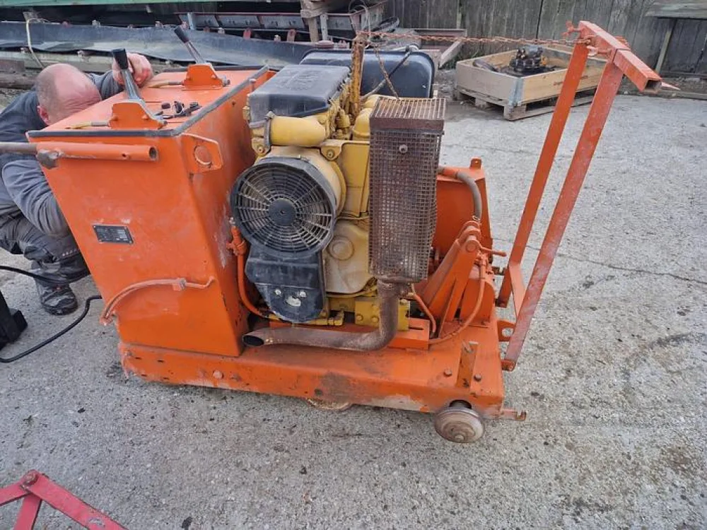 Gölz FS300 Fugenschneider