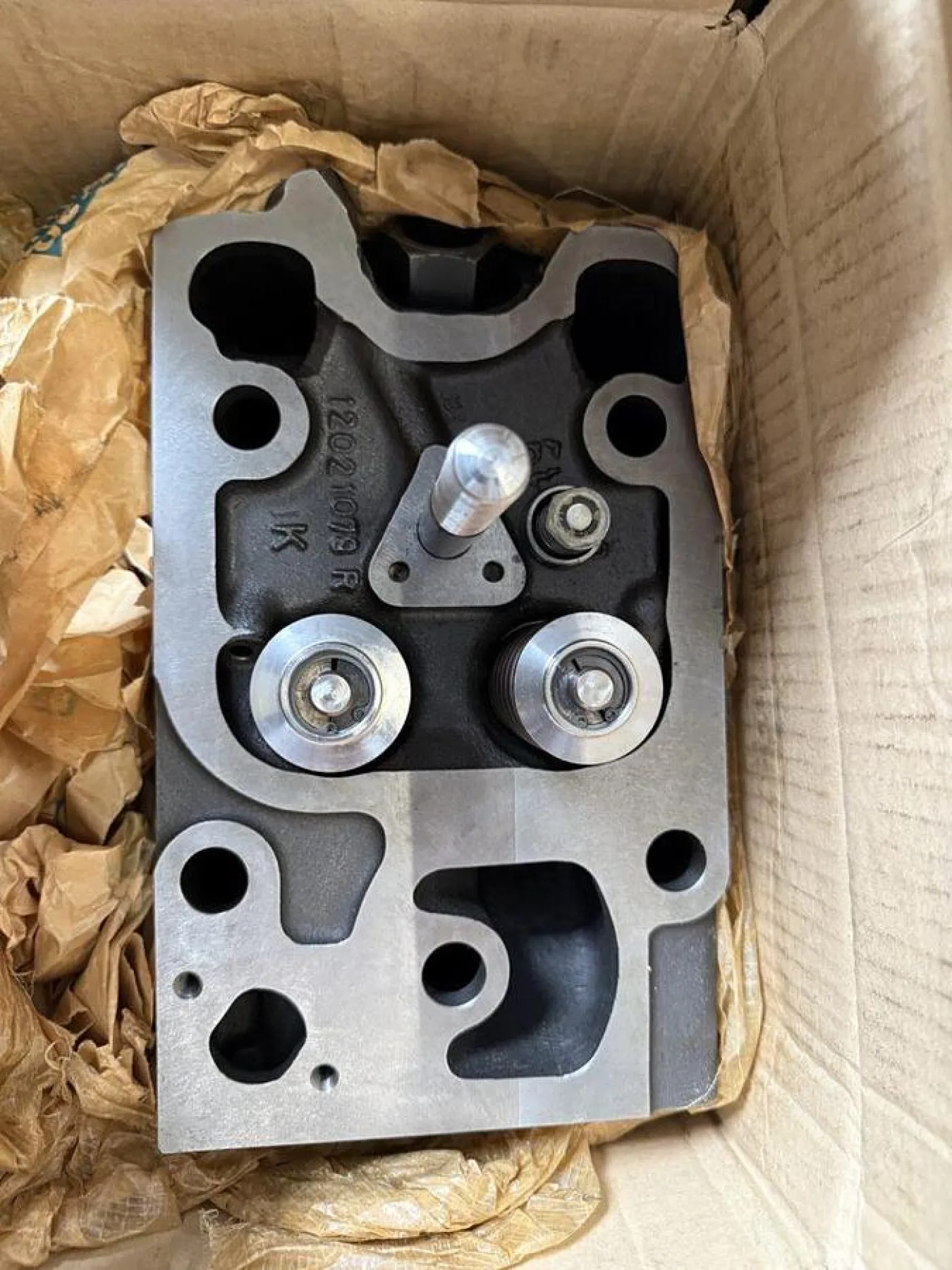 NEW CYLINDER HEAD MWM 518 P/N 1205 2875 - 2