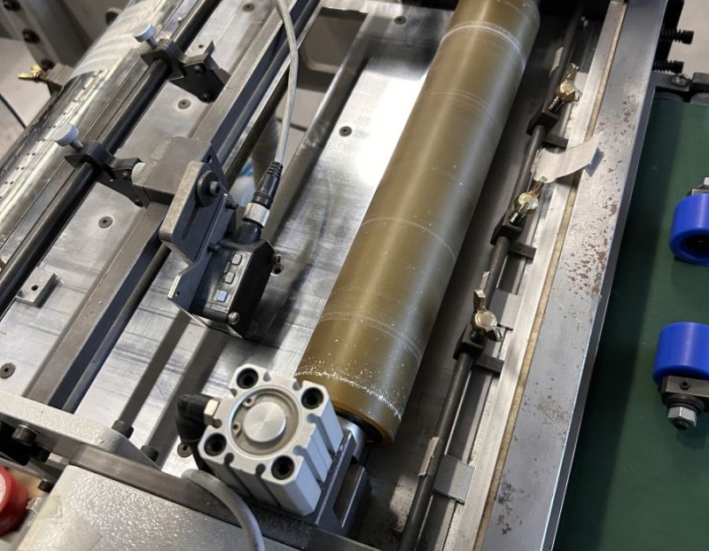 LINK LABEL ISH 330 Cross Cutter