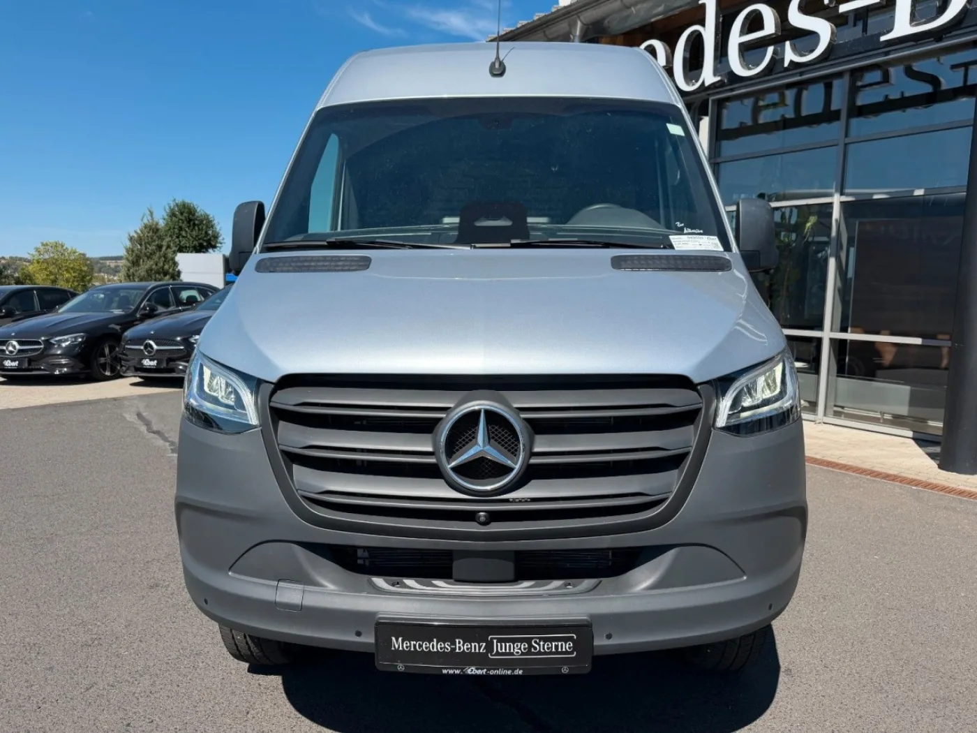 Mercedes Benz Sprinter 319 CDI 4x4 3665 Air Conditioning AHK Camera - 2